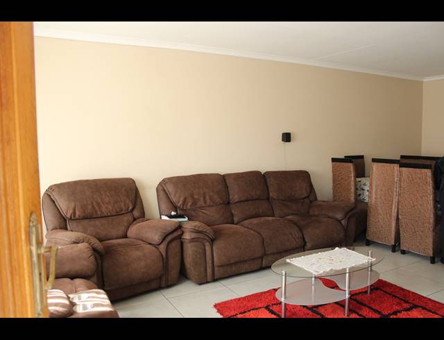 3 BEDROOM SECTIONAL TITLE FOR SALE IN NEW REDRUTH